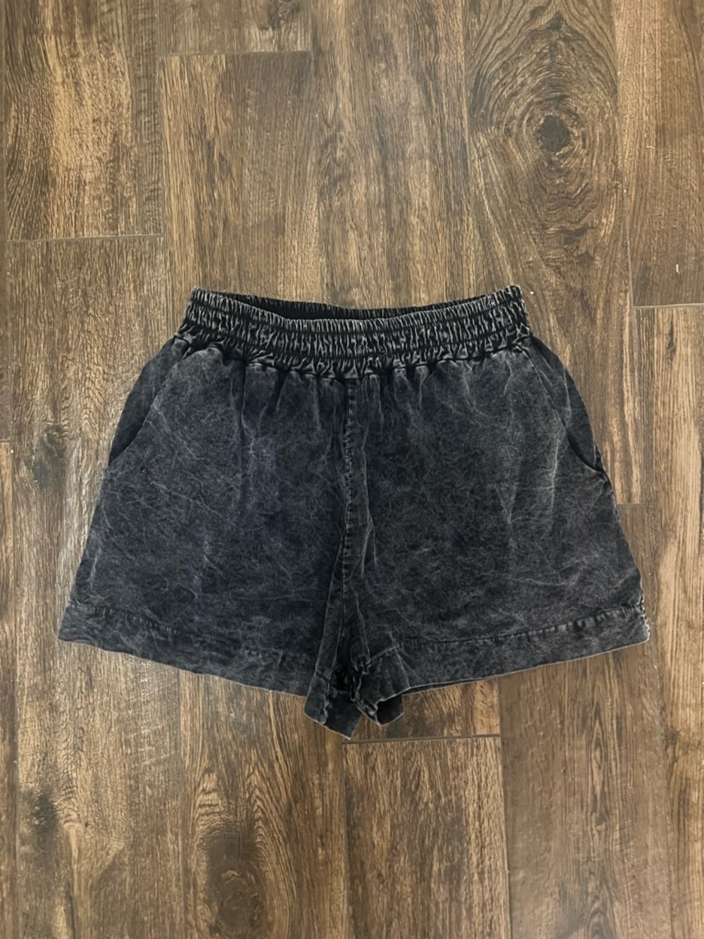 Women's Washed Black Pull-On Shorts
